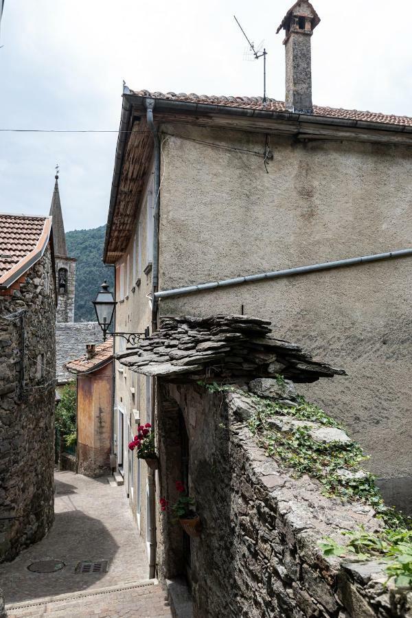 Ostello Di Germagno Albergue Omegna Exterior foto